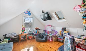 11 O'Donnell Rd, Middletown, RI 02842