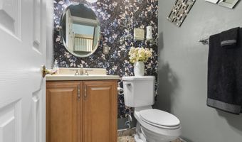192 Clubhouse Dr, Middletown, NJ 07748