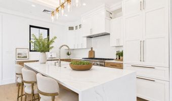 244 L St 2, Boston, MA 02127