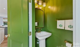 739 Anderson St, Charlotte, NC 28205
