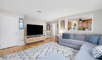 118 Pettee Ave, North Kingstown, RI 02852