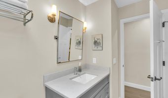 4 Egret Dr, Beaufort, SC 29907