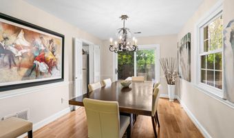 5801 DEVONSHIRE Dr, Bethesda, MD 20816