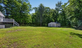 41 Piscitello Dr, Branford, CT 06405