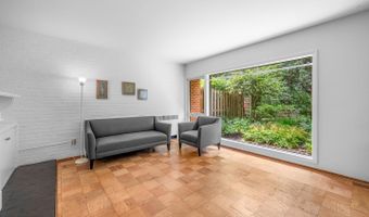 6003 LAKEHURST Dr #5, Baltimore, MD 21210