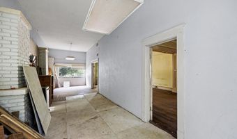 308 W Main St, Atkins, AR 72823