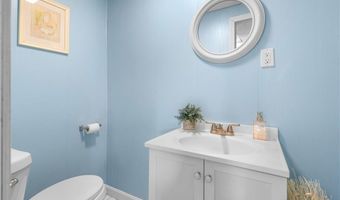 150 Marlow St, Cranston, RI 02920
