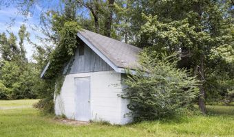 405 Cypress Dr, Baker, LA 70714