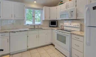 60 North St, Cranston, RI 02920