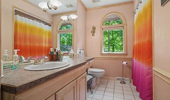 2216 N Medina Line Rd, Akron, OH 44333