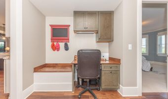 2570 Andrew Thomas Trl, Ann Arbor, MI 48103