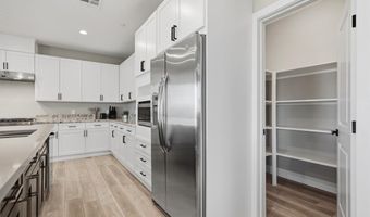 724 N Naples St, Henderson, NV 89015