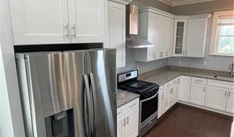 316 LIVINGSTON Ave, Arabi, LA 70032