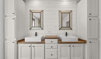 1262 Penny Morris Rd, Baxley, GA 31513