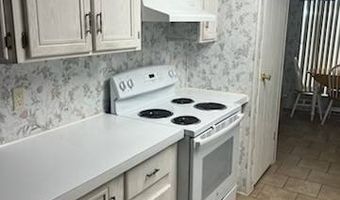 349 Waldorf Dr, Auburndale, FL 33823