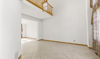 546 N 4th Ave, Addison, IL 60101