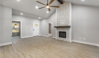 44 Cresswell Dr, Bella Vista, AR 72714