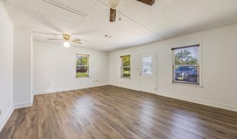 5811 Monroe St, Baker, FL 32531