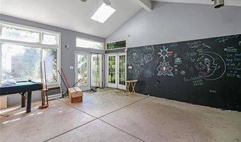 8027 Kolb Ave, Allen Park, MI 48101