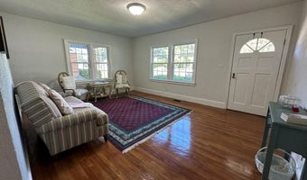 904 N Academy St, Ahoskie, NC 27910