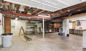 68 Mulberry Ct, Arden, NC 28704