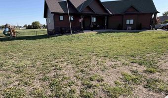 1524 Beechwood Dr, Aurora, NE 68818