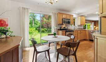 2230 Manchester Rd, Ann Arbor, MI 48104