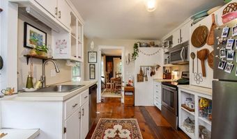 195 Town Farm Rd, Coventry, RI 02816