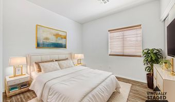 2697 E WATERVIEW Ct, Chandler, AZ 85249
