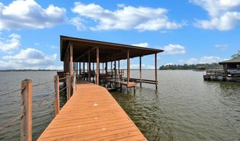 5617 S Lakeshore Dr, Shreveport, LA 71119