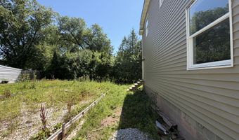 1301 Garland St, Allouez, WI 54301