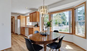 12997 SE LA CRESTA Dr, Milwaukie, OR 97222