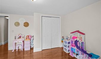 1345 Tarkiln Rd, Burrillville, RI 02830