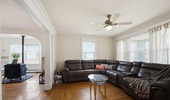 525 Willett Ave, East Providence, RI 02915