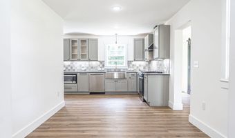 1710 N Poplar St, Aberdeen, NC 28315