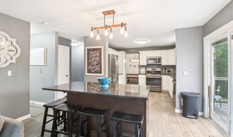 1256 Edgewater Ln, Antioch, IL 60002
