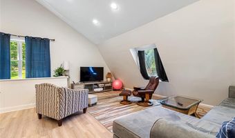 41 Dexter Rock Rd, Lincoln, RI 02865