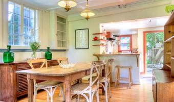 24 Old Beach Rd, Newport, RI 02840