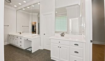 200 W Hillcrest Dr, Alexander, AR 72002