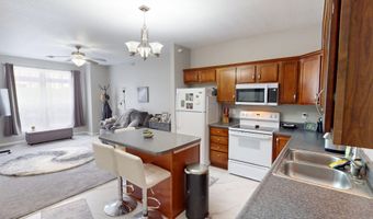 4510 Twain Cir 102, Ames, IA 50014