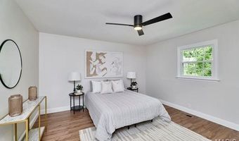 413 Claymont Dr, Ballwin, MO 63011