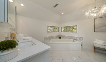 74 Quarry Dock Rd 74, Branford, CT 06405