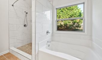 723 York View Dr, Auburn, GA 30011