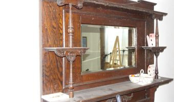 705 W Maple Ave, Alderson, WV 24910