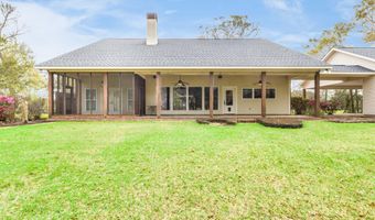 310 W Magnolia Ave, Abbeville, LA 70510
