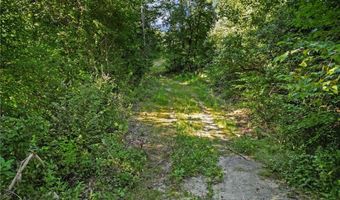 4 Carnation St, Cumberland, RI 02864