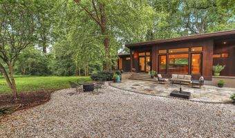 6921 AYR Ln, Bethesda, MD 20817