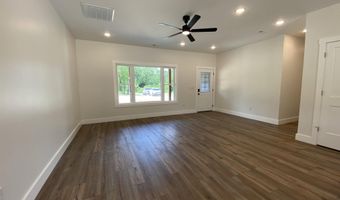 16 Trinton Ave, Bedford, IN 47421