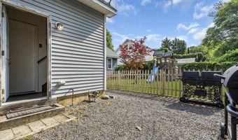 614 Bay Blvd, Bayville, NJ 08721