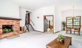 21 Lillinonah Dr, Brookfield, CT 06804